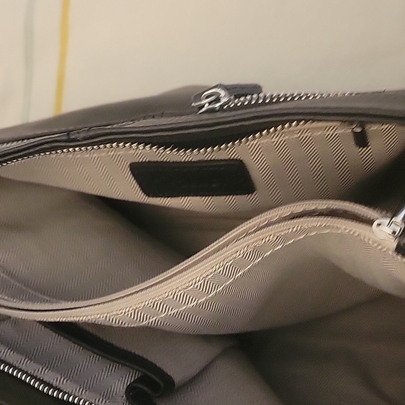 Black Zency Shoulder Bag - Picture 5 of 6